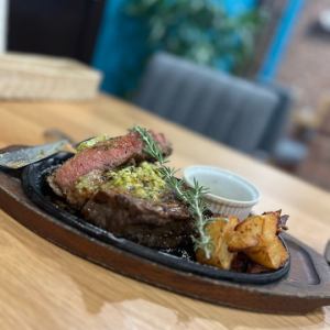 厚切りローストビーフステーキ　200g