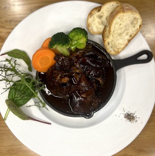 A5和牛の炭焼きビーフシチュー