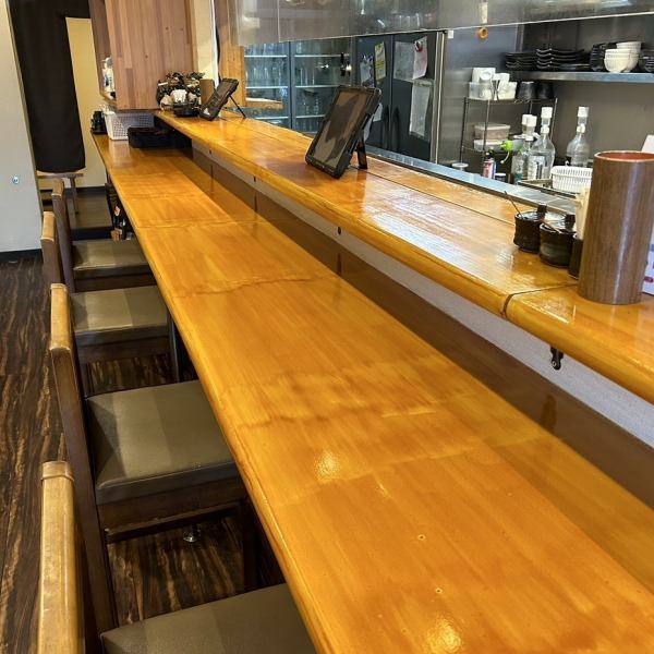 The store has a warm atmosphere where you can relax and enjoy your time.We also have counter seats, so you can enjoy our restaurant by yourself. Our signature yakitori is delicious and can be eaten in a relaxed manner.Enjoy with a highball!