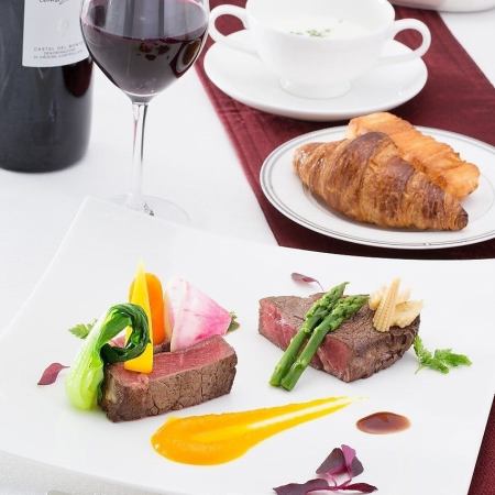 <Aコース>Simple course of beef rib roast steak main course