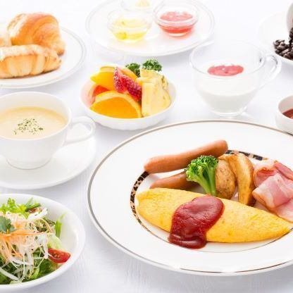<Morning Buffet> Enjoy a buffet of Japanese and Western cuisine.