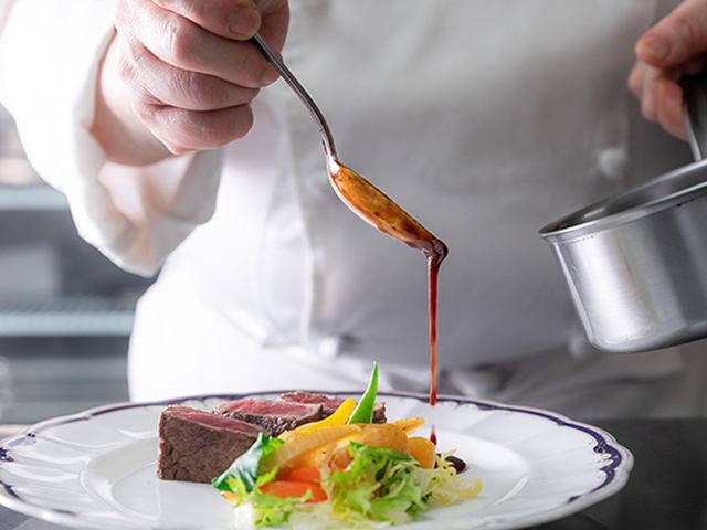 오츠카역 도보 1분! 제철의 야채를 전달하는 레스토랑【Raconter(라콘테)】