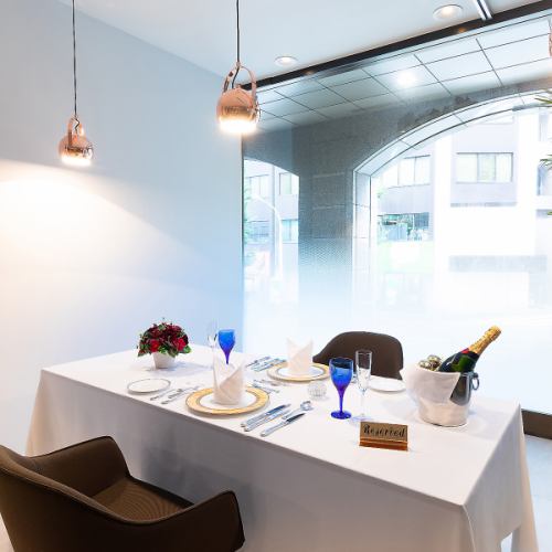 【2026.4/1(水)～4/30(木)】4月のおすすめ「国産豚ホホ肉のコンフィ」