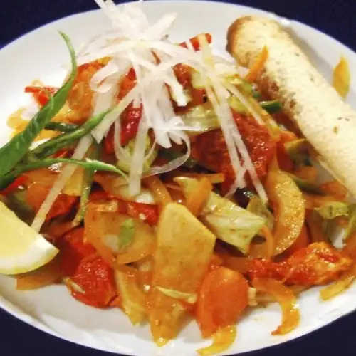 スパイシーサラダ/チキンサラダ