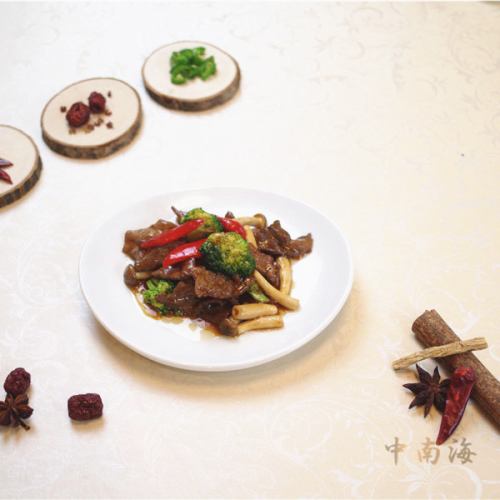 Stir fried beef with oyster sauce