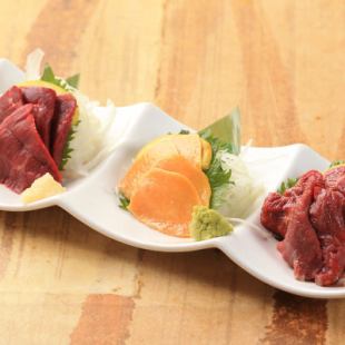[2.5 hours all-you-can-drink included] 3 kinds of rare horse meat sashimi x steamed duck meat ♪ Sakura duck meat full bloom course 6,500 yen {11 dishes in total}