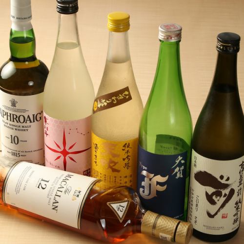 Carefully selected sake and whiskey