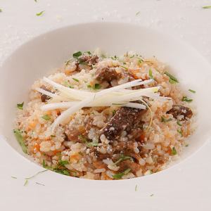 Beef tongue risotto cooked in tail soup