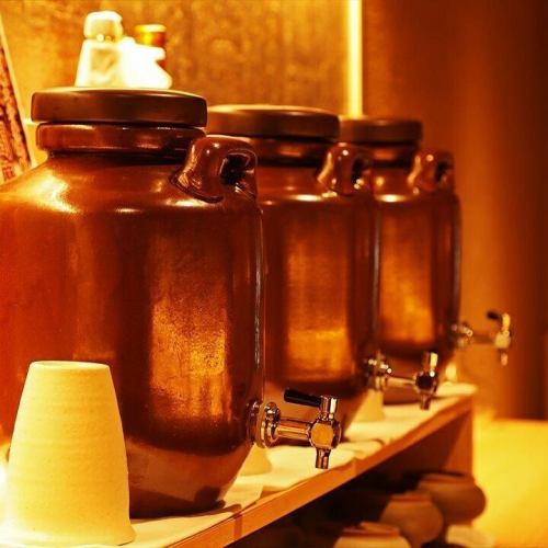Shochu aged in earthenware jars and dry ginjo sake.Enjoy with your meal