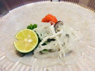 [2 hours all-you-can-drink included] [Fugu course + fried fugu + grilled soft roe + grilled fugu + choice of sashimi] 10,780 yen (tax included)