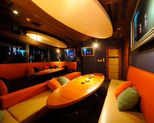 [◆ Non-smoking seats] [Karaoke room 21-25 people] * Karaoke store on the 7th floor of this building [Ginza Splash] Free facilities such as the latest karaoke, wireless microphone, PC connection, short focus projector, screen, HDMI.
