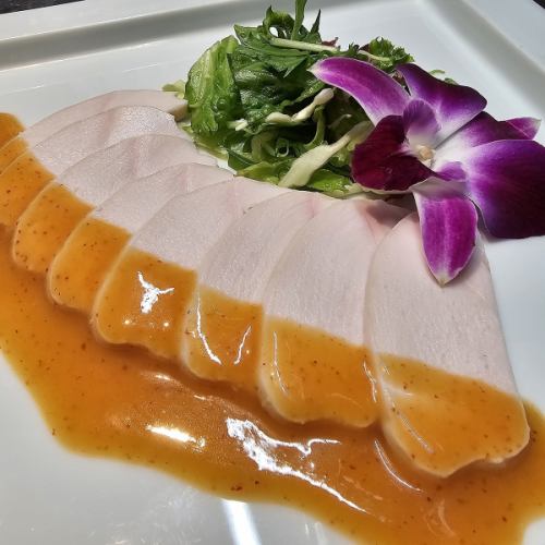 Spicy Sakurahime Chicken Tataki with Sanra Sauce