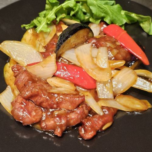 Spicy stir-fried domestic Wagyu beef