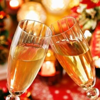 【12/24,25限定】2025クリスマス特別コース全11品6皿 ¥7,000(税込)乾杯スパークリング付き