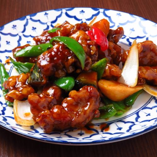 三元豚の特製黒酢酢豚