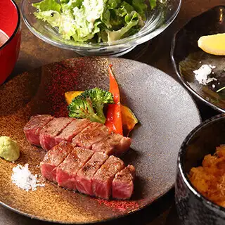 【まずは気軽に♪】《黒毛和牛ステーキセット》A5ランク黒毛和牛のステーキ等7品→6000円(税込)