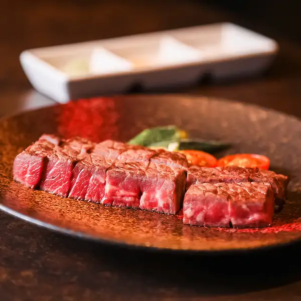とろける極上の肉質!A5ランク黒毛和牛をリーズナブルに