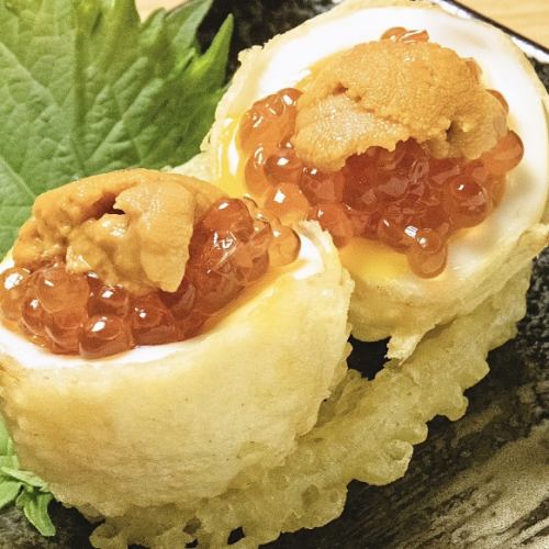 Soft-boiled egg tempura topped with salmon roe and sea urchin