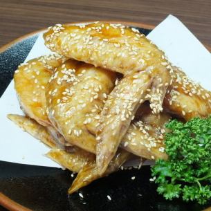 Special chicken vinegar (fried chicken wings with sweet and sour sauce)