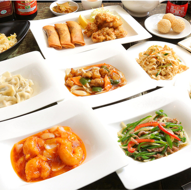 【烏丸駅・烏丸線四条駅より徒歩2分】名物《水餃子》と老舗本格中華を堪能!