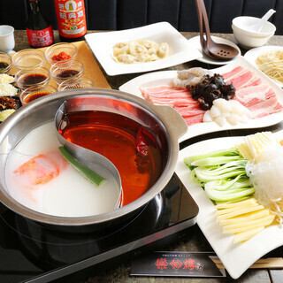 【人気No1&おすすめ】2時間お野菜食べ放題、餃子火鍋『豚ロース』コース5000円(税込)