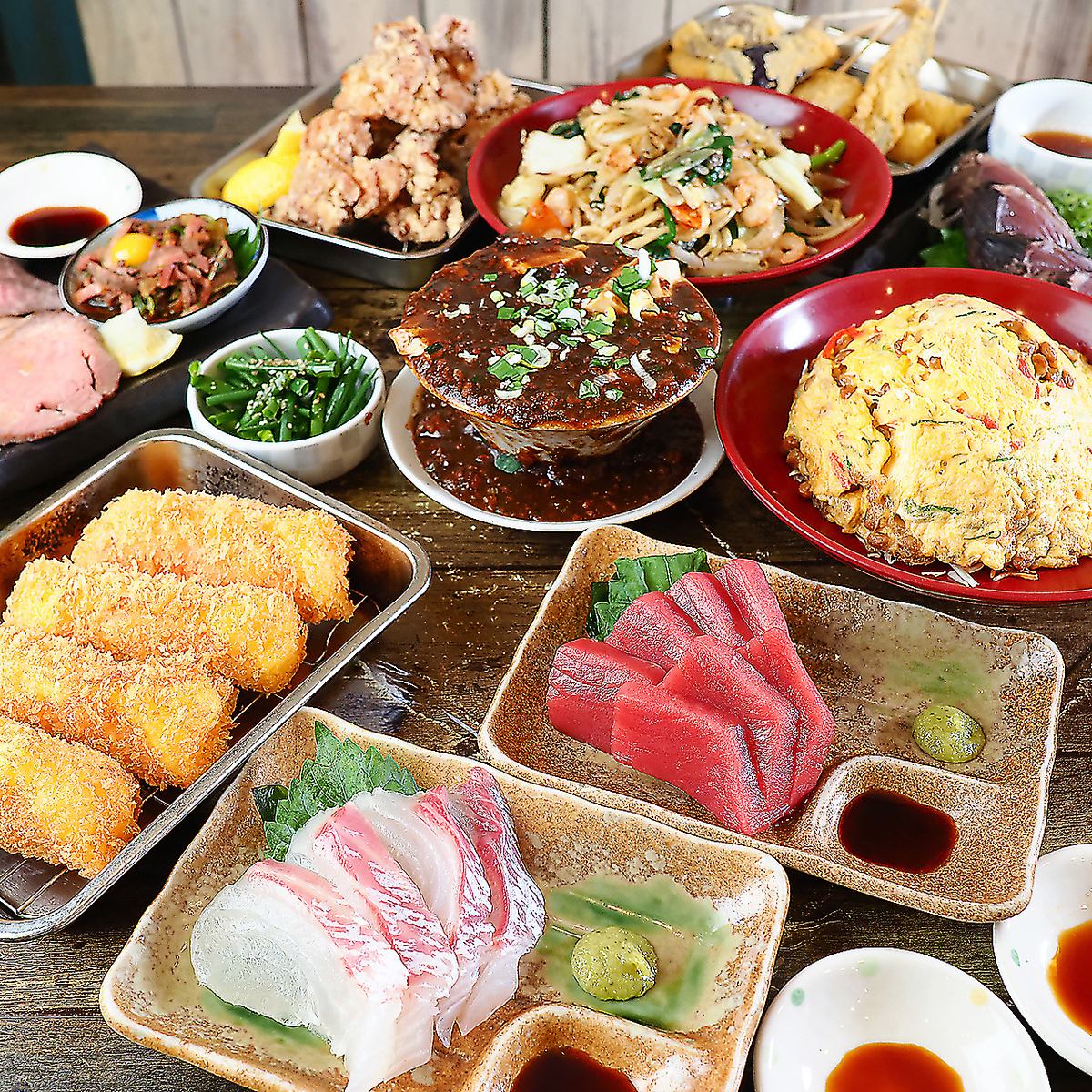 平日限定100種食べ飲み放題2,980円(税込)コースあります♪