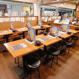 昼飲みでゆっくり宴会を楽しむなら、是非堂山食堂ホワイティ店をご利用下さい♪お昼からお得な食べ飲み放題コースも予約可能となっております♪堂山食堂名物のハムカツが食べ放題♪当店の名物料理も食べ飲み放題コースの入っております。また、当店ではVＩＰ食べ飲み放題コースもご用意致しております！#大阪＃梅田