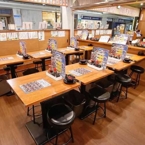 昼飲みでゆっくり宴会を楽しむなら、是非堂山食堂ホワイティ店をご利用下さい♪お昼からお得な食べ飲み放題コースも予約可能となっております♪堂山食堂名物のハムカツが食べ放題♪当店の名物料理も食べ飲み放題コースの入っております。また、当店ではVＩＰ食べ飲み放題コースもご用意致しております！#大阪＃梅田