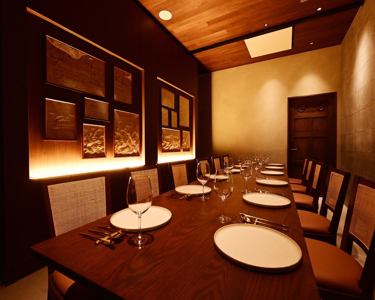 1 minute walk from Fushimi Station | Enjoy a wonderful time in a high-quality space with luxurious cuisine