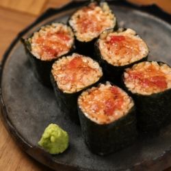 本マグロのトロたく巻き