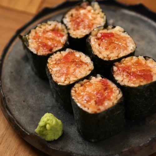 本マグロのトロたく巻き