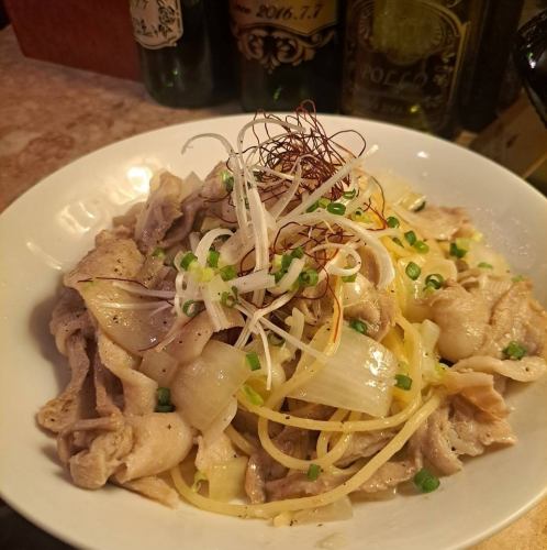 盐焗猪五花肉意面