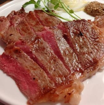 本月推出的120分钟畅饮套餐，是周年纪念日和约会的完美之选。主菜是西冷牛排！正宗意大利D套餐，共8道菜，8000日元