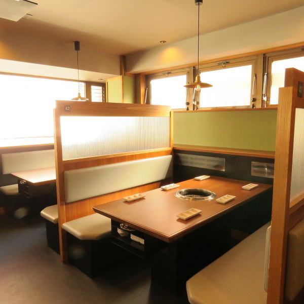 [Private rental possible] We also accept reservations for use by large numbers and groups.For banquets, we also offer course meals (with all-you-can-drink) that allow you to fully enjoy our carefully selected Japanese beef yakiniku.Please feel free to contact us for details such as the number of people, budget, and contents.