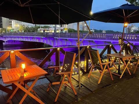 The night view is perfect for dates and anniversaries.Please enjoy SANGO's carefully selected variety of beer and whiskey while enjoying the night view from inside the store.We recommend celebrating in the open terrace space♪ Please feel free to contact us.