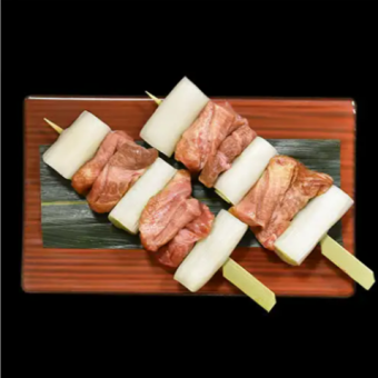 [Beef Tongue Robata Cuisine] 2 Skewers of Miso Beef Tongue and Green Onions