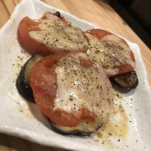 焼鳥以外のお料理も充実