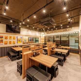 【JR金山駅徒歩約2分×2時間食べ飲み放題の新名所】「肉」と「魚」を贅沢にいただけるコスパ最強居酒屋【ヒトメボレ】！食べ飲み放題コースは2時間制で3000円～◎通常コースも全て2時間飲み放題付と各種宴会やお仕事終わり等あらゆるシーンにピッタリ※金山駅に複数店舗ございますので、店舗住所のお間違えにご注意ください