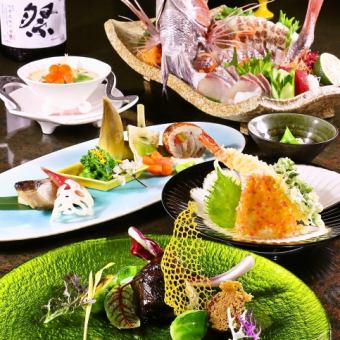 [Individual platter ◎] Assortment of 3 kinds of sashimi & seasonal dishes & today's roll sushi... [Delicious sake and appetizer course]