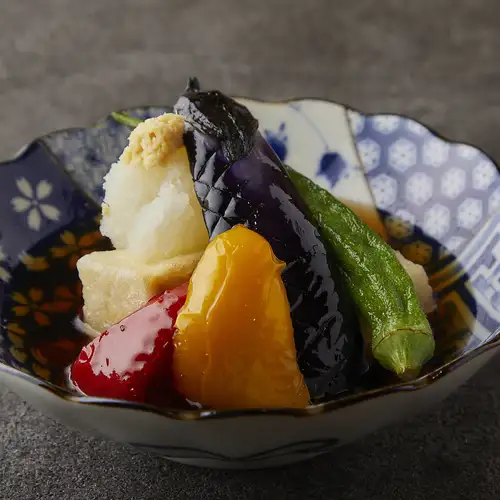 Seasonal vegetables and deep-fried tofu