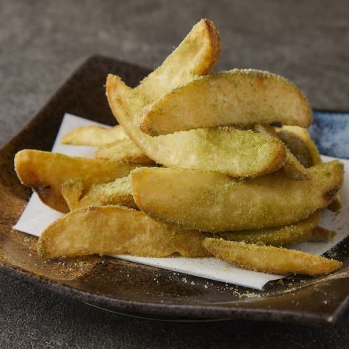 Skin-on potato fries with salt and wasabi