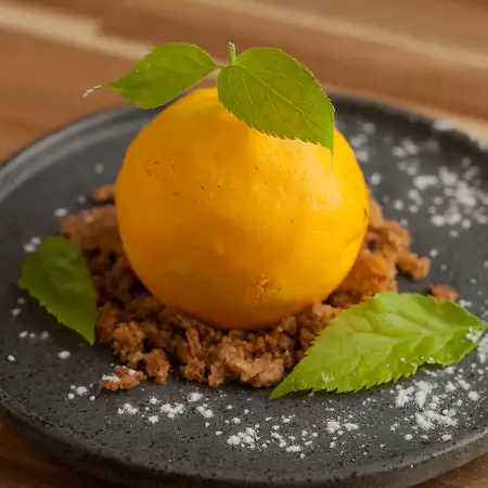 Douce Orange(オレンジとパッションフルーツのムースケーキ)