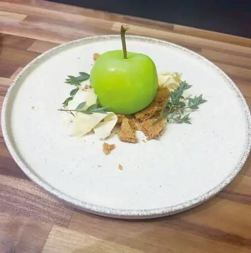 Douce Pomme Blanc(青りんごとホワイトチョコのムースケーキ)