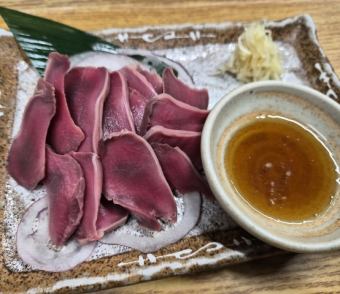 低温調理の地鶏砂肝刺し