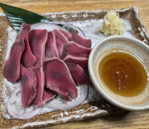 低温調理の地鶏砂肝刺し