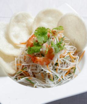 Radish and shrimp salad