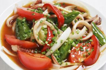 Stir-fried squid and vegetables