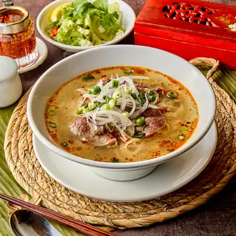 ピリ辛のフォー Pho bo Hue