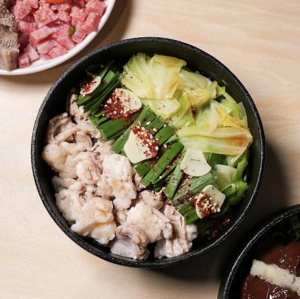 【2時間飲み放題ビール付き】 黒毛和牛を使った「もつ焼き」「厳選和牛盛り合わせ」含むコース