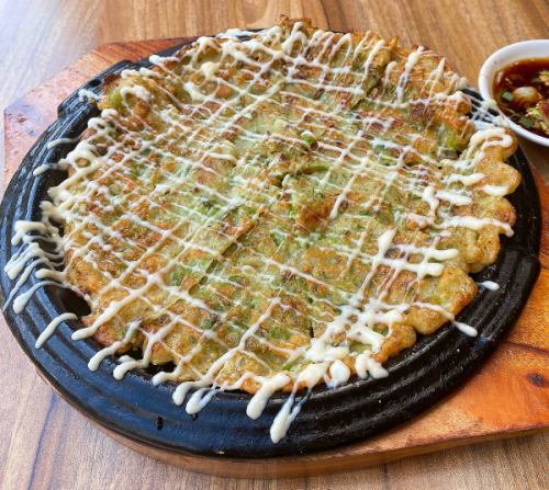 Green Chili Pancake (Kochumayo Pancake)